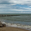 Pieux dans la mer